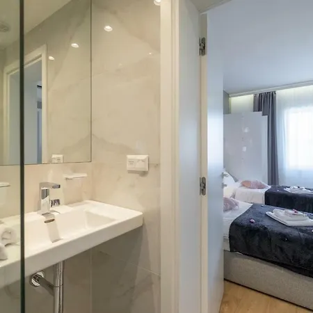 Vitosha Blvd Luxury 2-bedroom, 2-bathroom With Balcony *