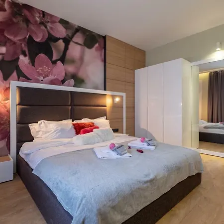 Apartman Vitosha Blvd Luxury 2-bedroom, 2-bathroom With Balcony Szófia