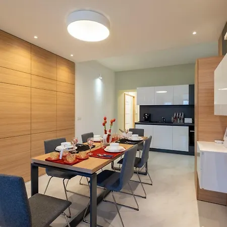 Vitosha Blvd Luxury 2-bedroom, 2-bathroom With Balcony *