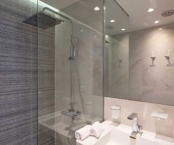 Vitosha Blvd Luxury 2-bedroom, 2-bathroom With Balcony