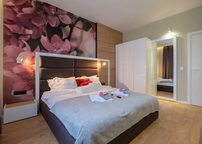 Apartamento Vitosha Blvd Luxury 2-bedroom, 2-bathroom With Balcony Sofía