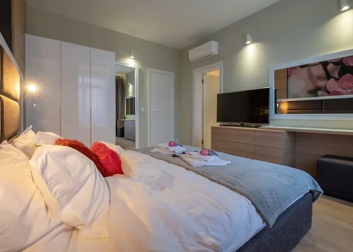 Vitosha Blvd Luxury 2-bedroom, 2-bathroom With Balcony Sofía