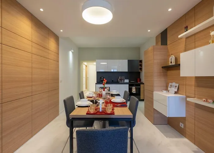 Vitosha Blvd Luxury 2-bedroom, 2-bathroom With Balcony Sofía