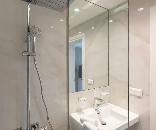 Apartamento Vitosha Blvd Luxury 2-bedroom, 2-bathroom With Balcony